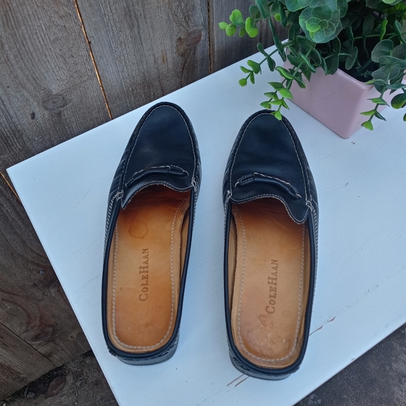 Cole Haan Slip on Loafers Color Black Size 8.5B - Picture 4 of 7